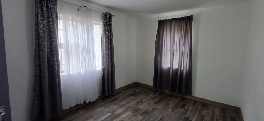 2 Bedroom Property for Sale in Loch Athlone Free State